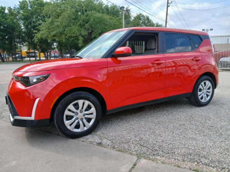 2023 KIA SOUL LX