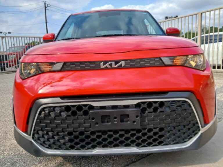 2023 KIA SOUL LX