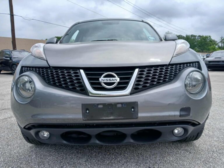 2013 NISSAN JUKE SL