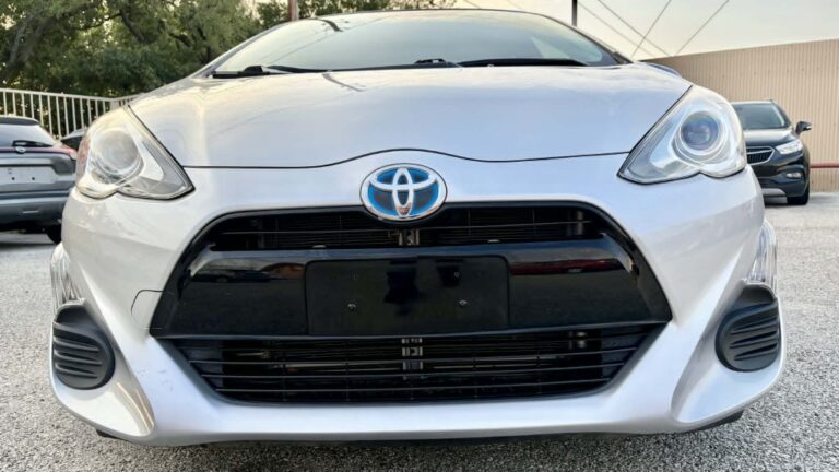 2016 TOYOTA PRIUS C