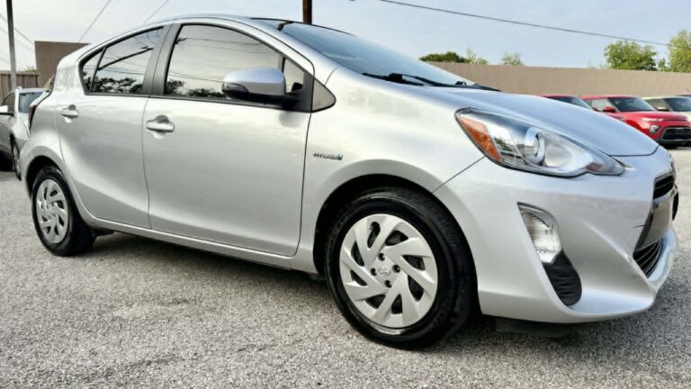 2016 TOYOTA PRIUS C
