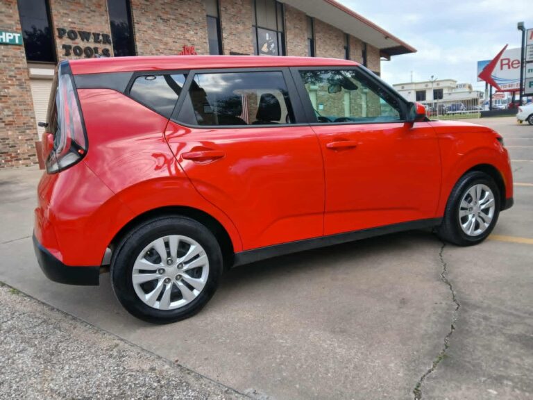 2023 KIA SOUL LX