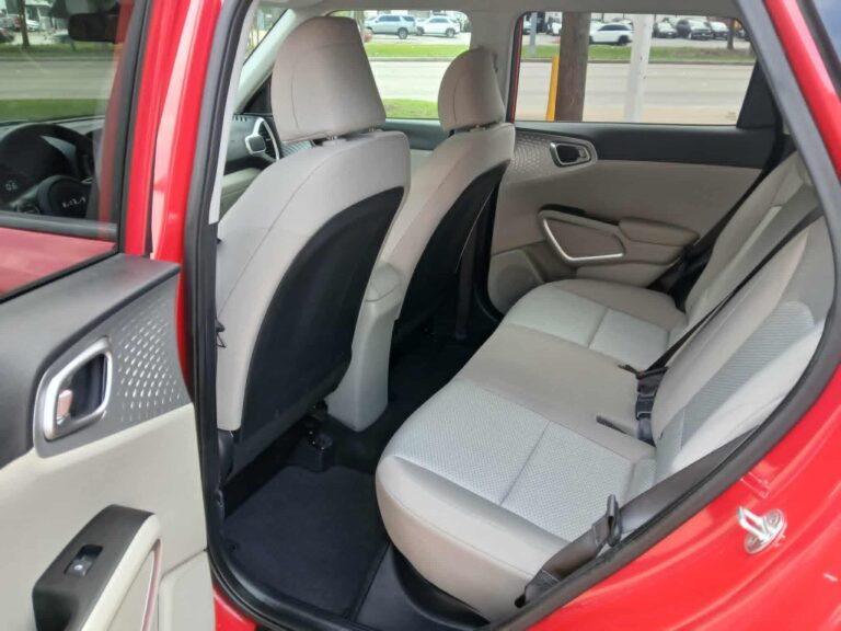 2023 KIA SOUL LX