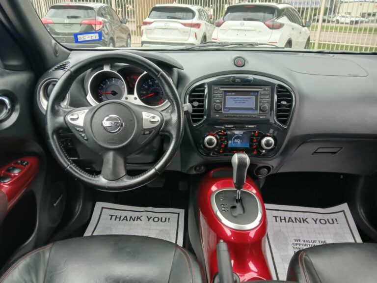 2013 NISSAN JUKE SL