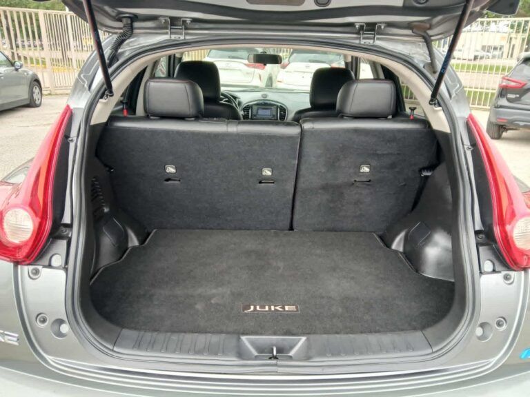 2013 NISSAN JUKE SL