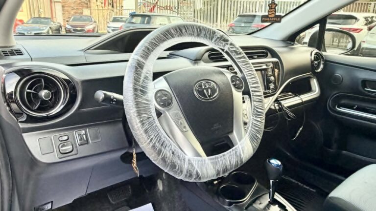 2016 TOYOTA PRIUS C