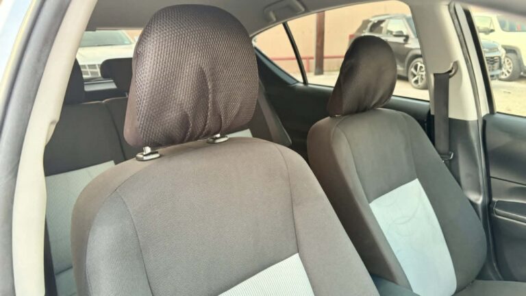 2016 TOYOTA PRIUS C