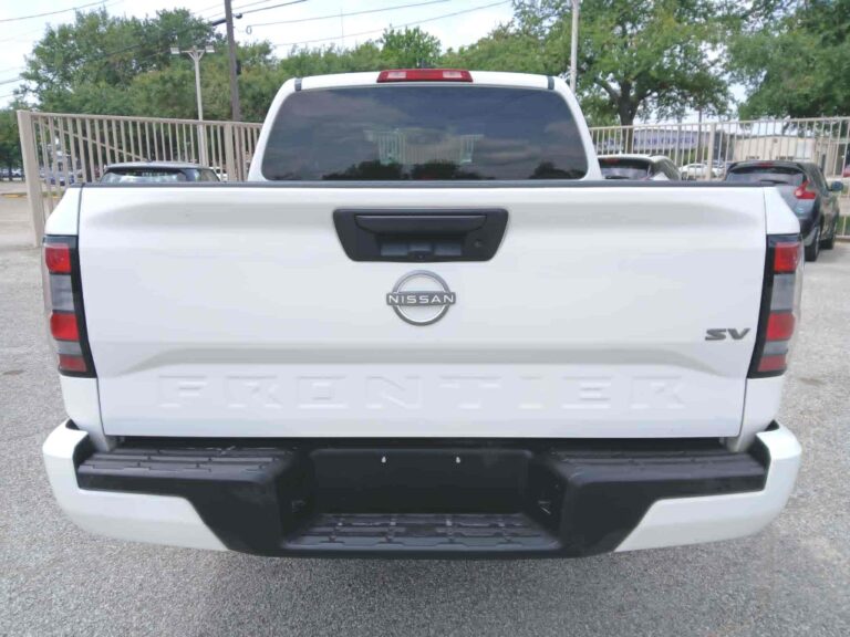 2023 NISSAN FRONTIER SV
