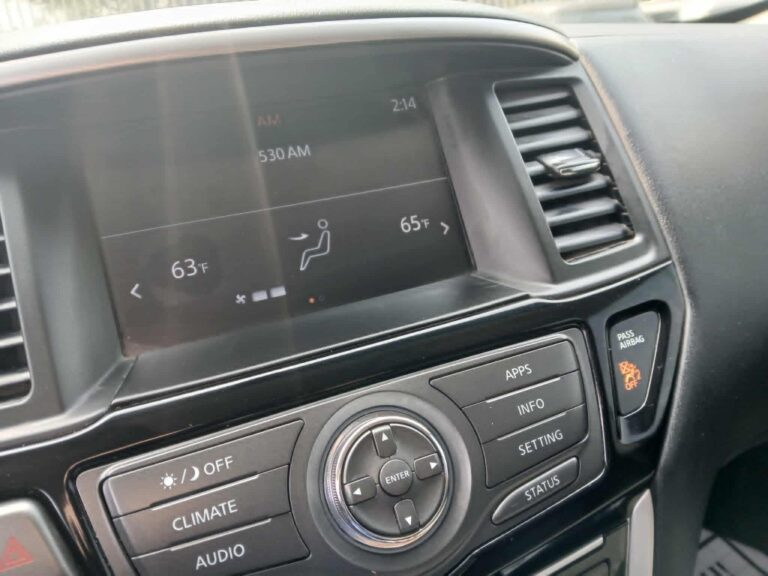 2020 NISSAN PATHFINDER SV
