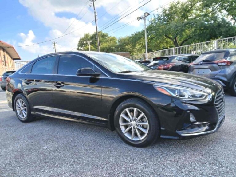 2019 HYUNDAI SONATA SE