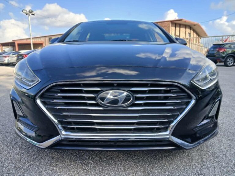 2019 HYUNDAI SONATA SE