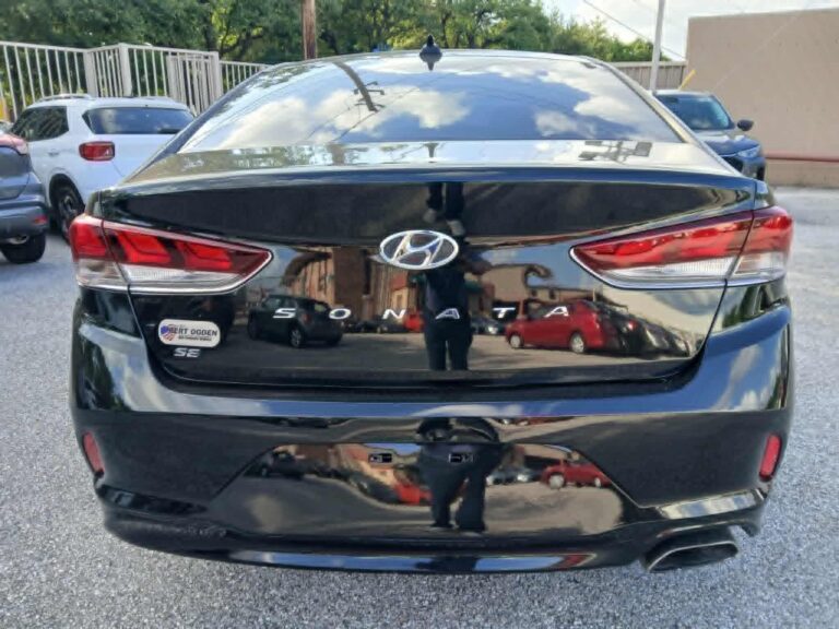 2019 HYUNDAI SONATA SE