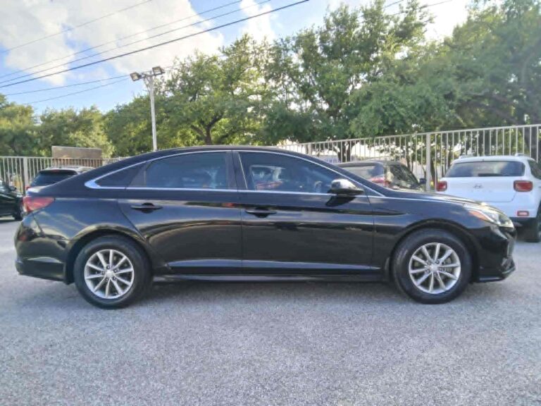 2019 HYUNDAI SONATA SE