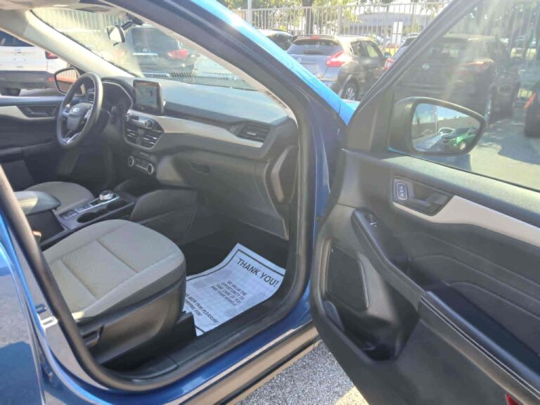 2022 FORD ESCAPE SE