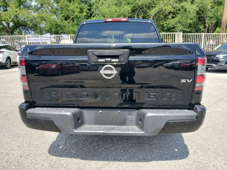 2022 NISSAN FRONTIER SV