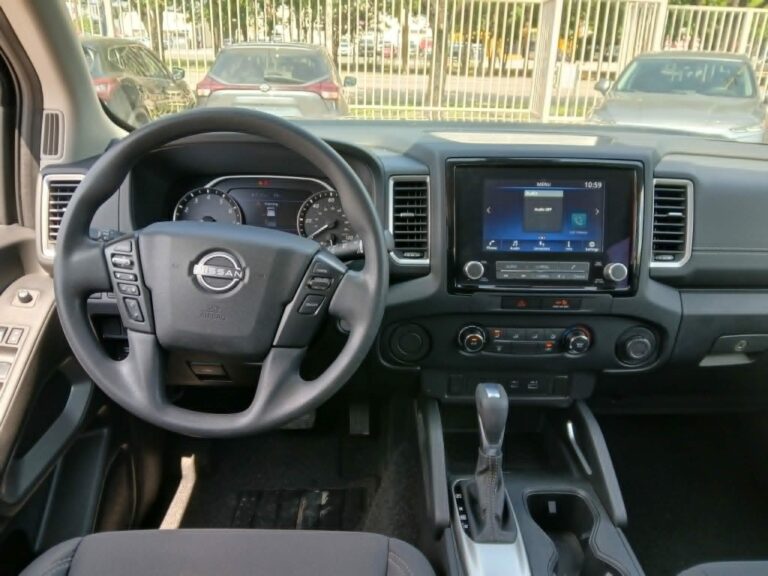 2022 NISSAN FRONTIER SV
