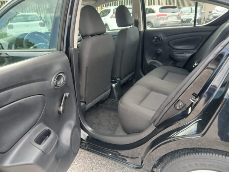 2019 NISSAN VERSA S