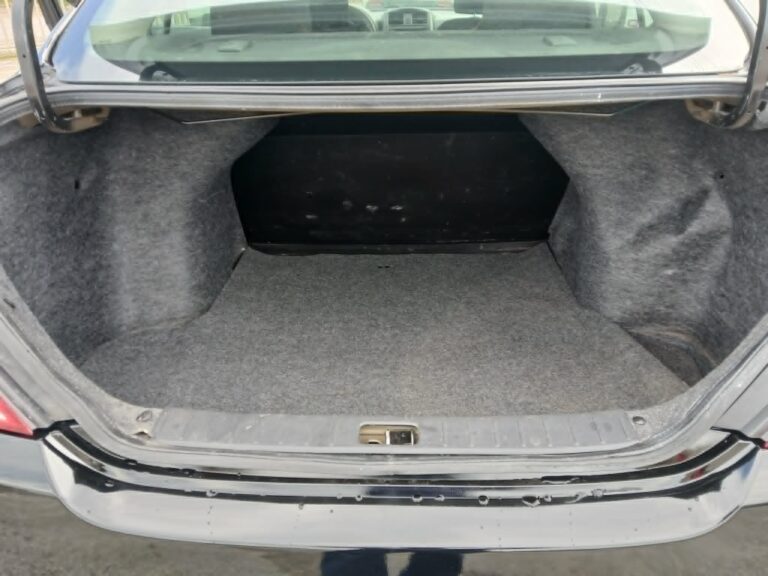 2019 NISSAN VERSA S