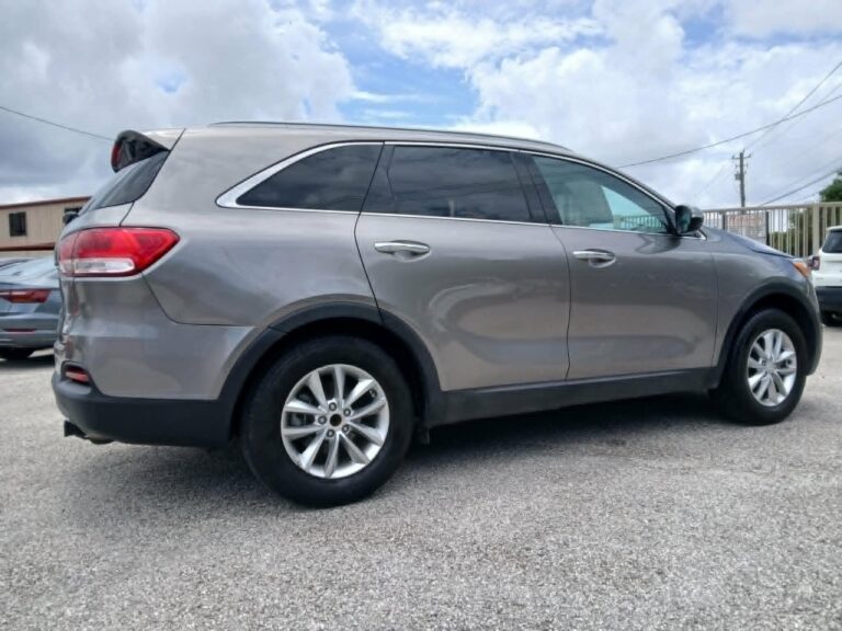2018 KIA SORENTO LX