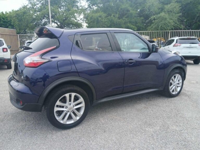 2015 NISSAN JUKE SL