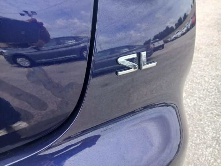 2015 NISSAN JUKE SL