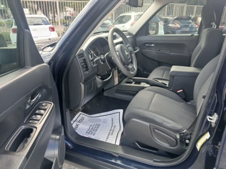 2012 JEEP LIBIRTY SPORT