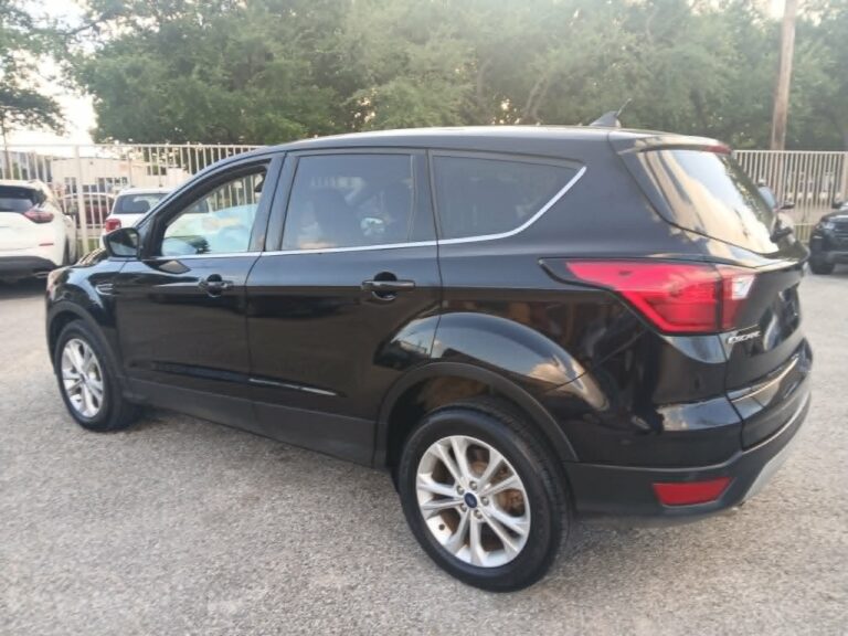2019 FORD ESCAPE SE