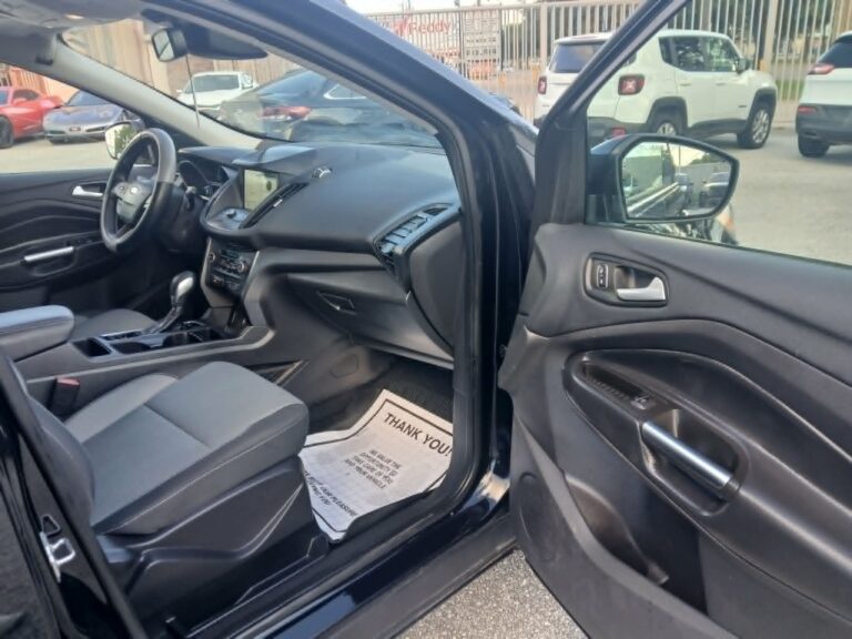 2019 FORD ESCAPE SE