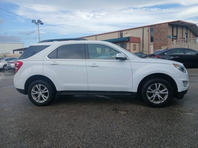 2017 CHEVROLET EQUINOX LT