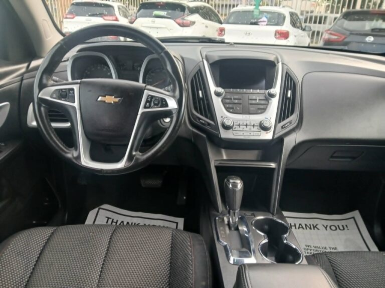 2017 CHEVROLET EQUINOX LT