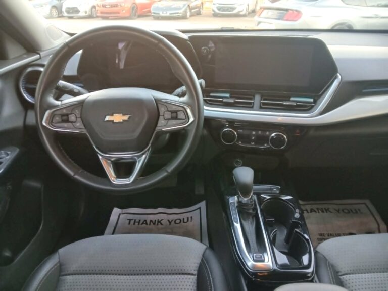 2024 CHEVROLET TRAX LT
