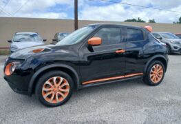 2017 NISSAN JUKE SL