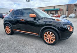 2017 NISSAN JUKE SL