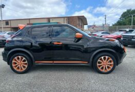 2017 NISSAN JUKE SL