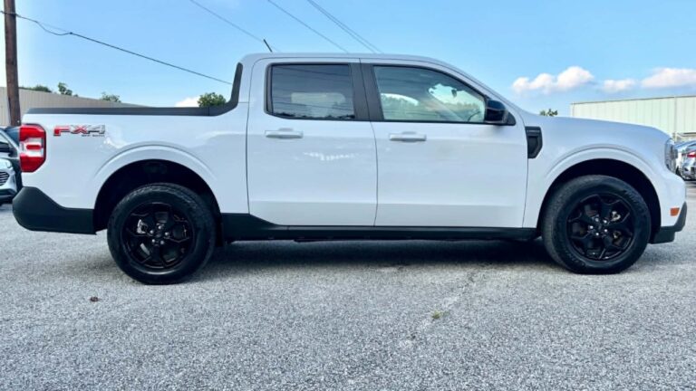 2024 FORD MAVERICK LARIAT