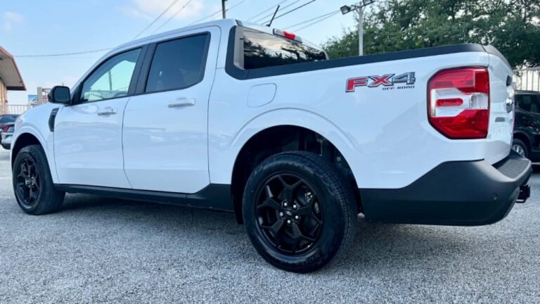 2024 FORD MAVERICK LARIAT