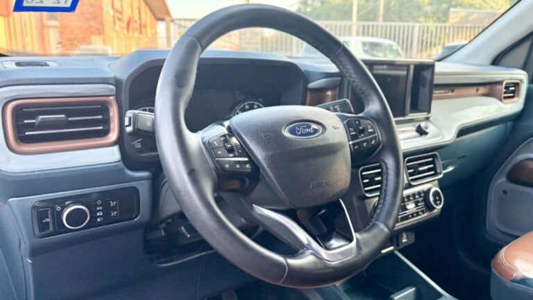 2024 FORD MAVERICK LARIAT