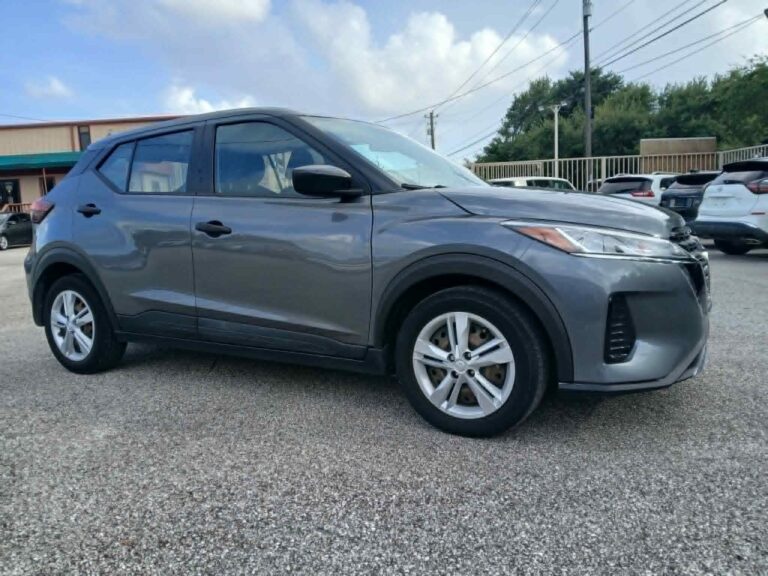 2021 NISSAN KICKS S