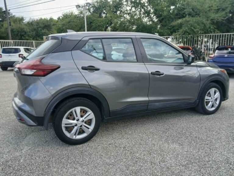 2021 NISSAN KICKS S