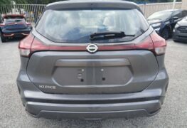 2021 NISSAN KICKS S