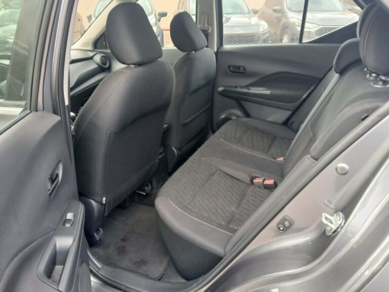 2021 NISSAN KICKS S