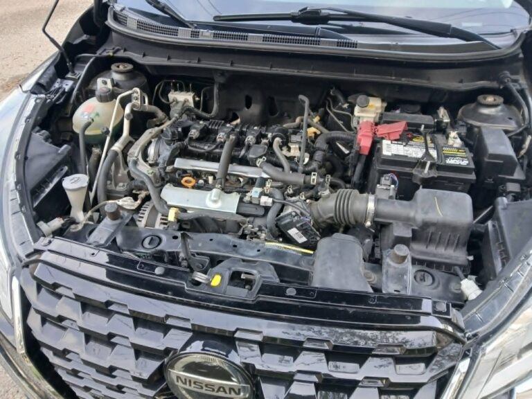 2021 NISSAN KICKS S