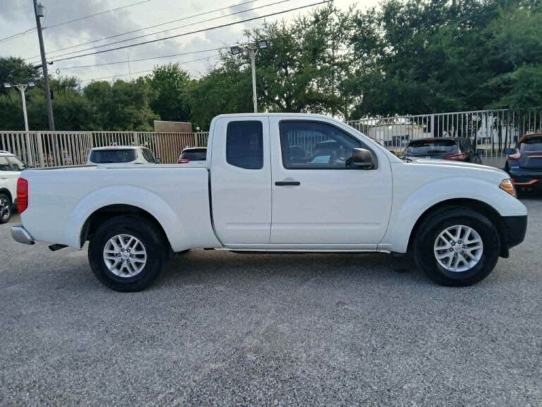 2018 NISSAN FRONTIER SV