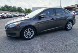 2017 FORD FOCUS SE