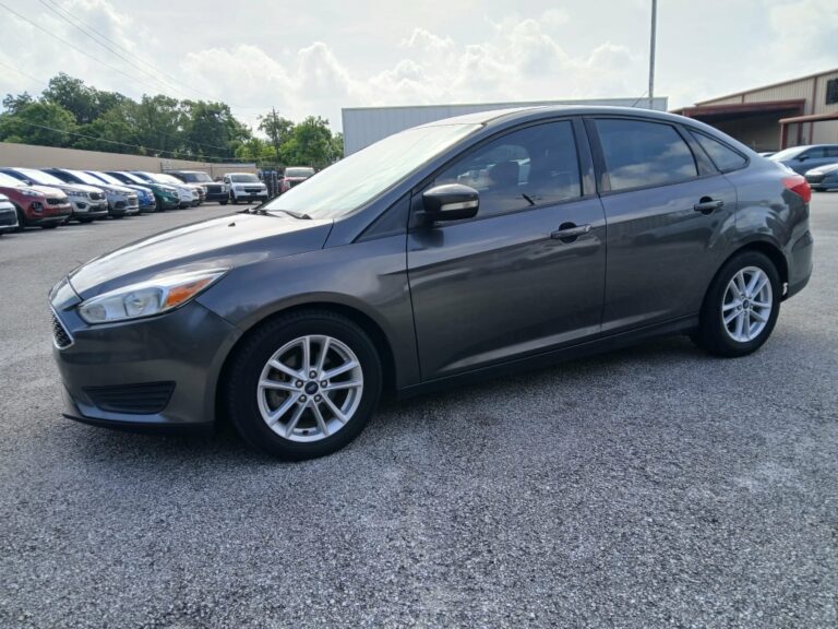2017 FORD FOCUS SE