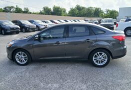 2017 FORD FOCUS SE