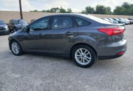 2017 FORD FOCUS SE