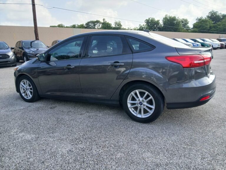 2017 FORD FOCUS SE