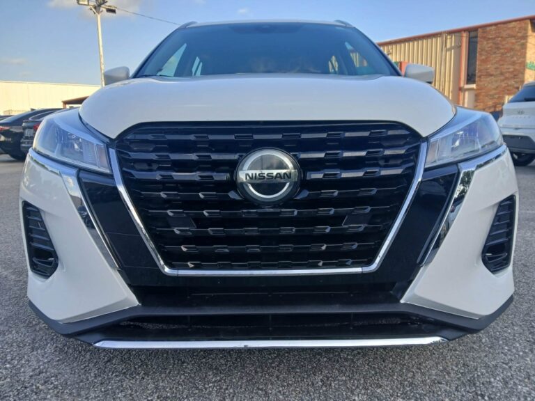 2022 NISSAN KICKS SV