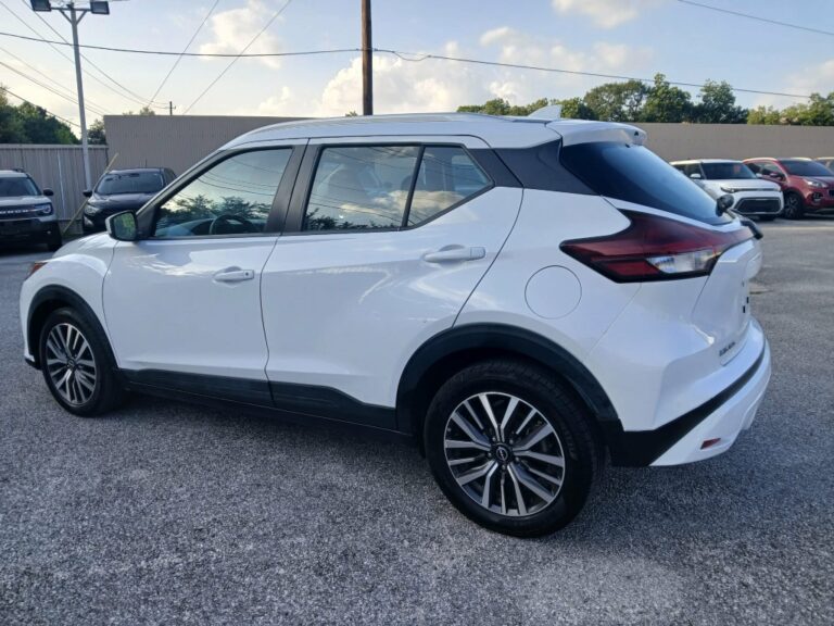 2022 NISSAN KICKS SV